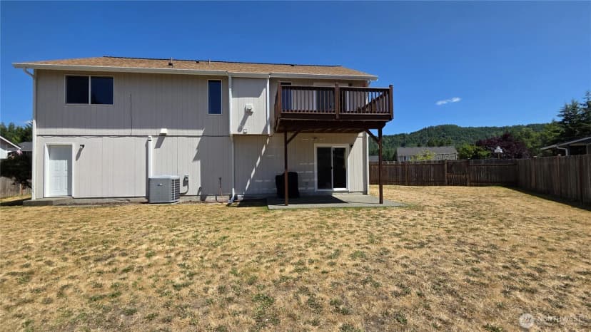 Property photo for 128 Berggren Road N, Eatonville photo 31