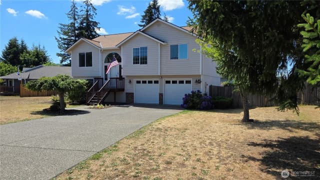 Property photo for 128 Berggren Road N, Eatonville