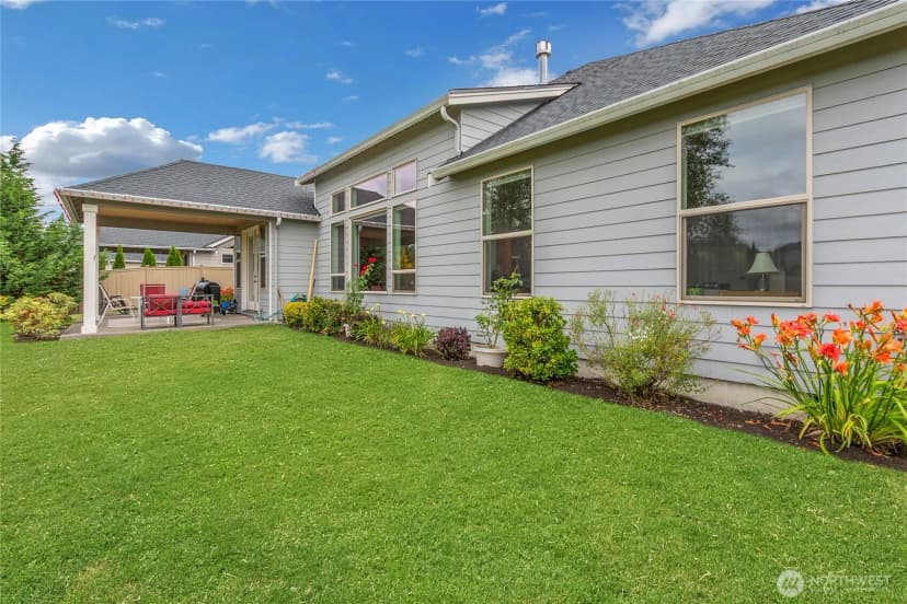 Property photo for 7901 Connells Prairie Rd E, Bonney Lake photo 3