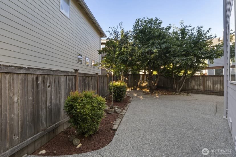 Property photo for 14611 46th Avenue Se, Bothell photo 24