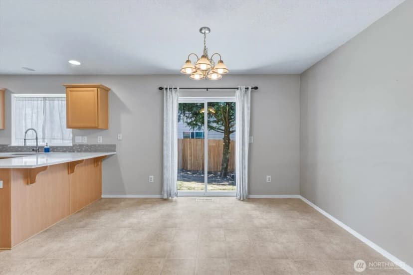 Property photo for 16501 Ne 12th Court, Ridgefield photo 8