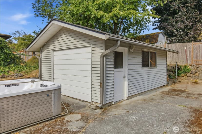 Property photo for 10074 Se 213th Place, Kent photo 25