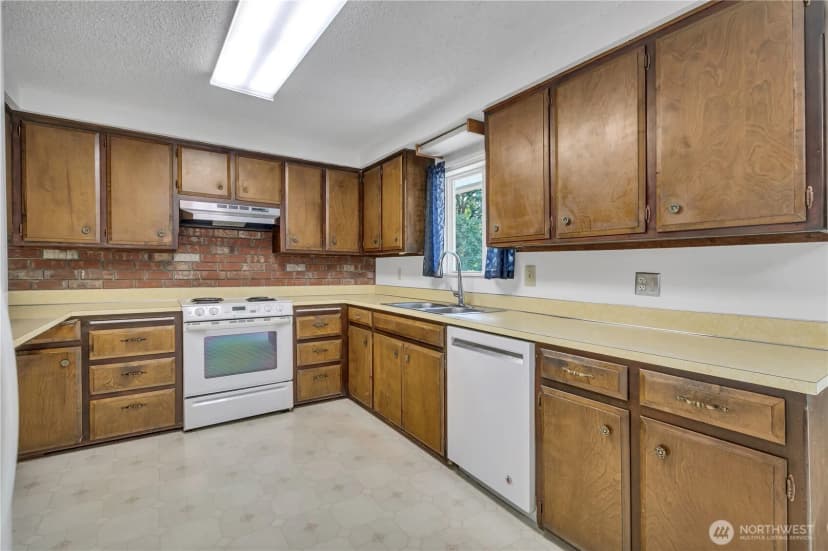Property photo for 10074 Se 213th Place, Kent photo 9