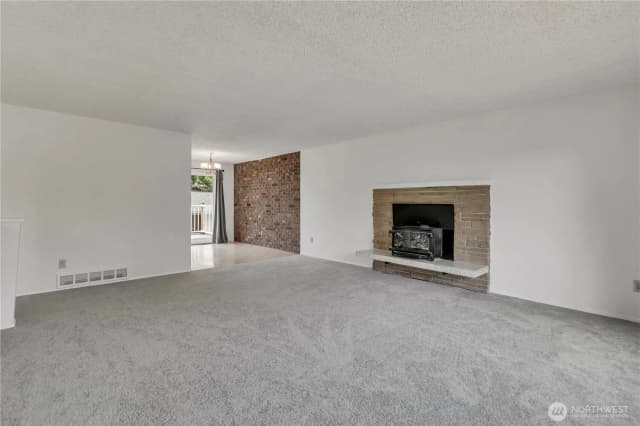Property photo for 10074 Se 213th Place, Kent photo 4