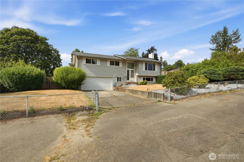 Property photo for 10074 Se 213th Place, Kent photo 30