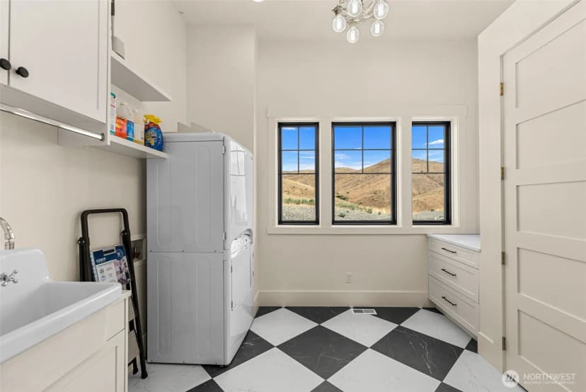 Property photo for 3900 Sky Crest, Wenatchee photo 17