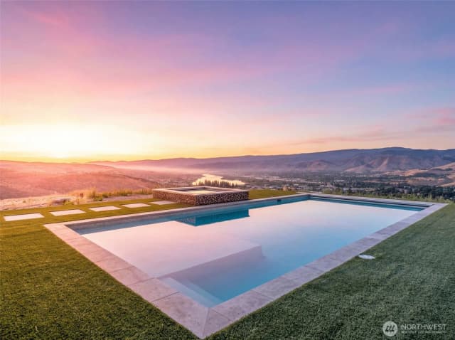 Property photo for 3900 Sky Crest, Wenatchee photo 4