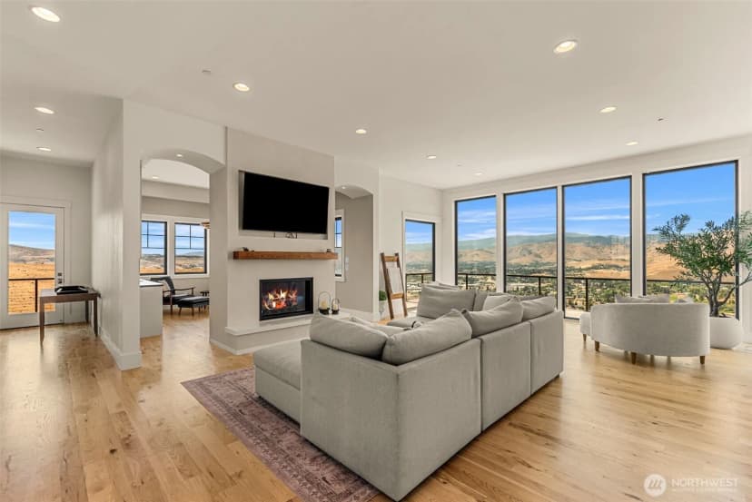 Property photo for 3900 Sky Crest, Wenatchee photo 6