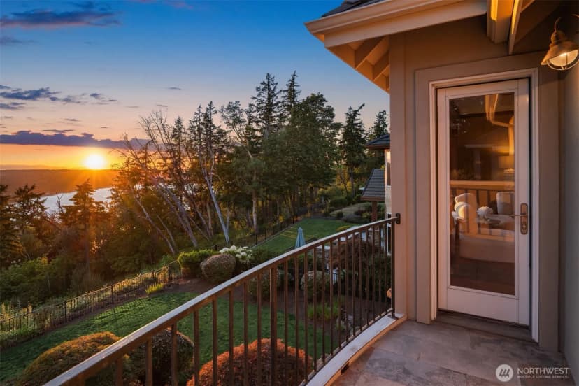 Property photo for 2451 204th Terrace Ne, Sammamish photo 28