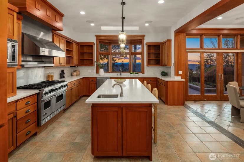 Property photo for 2451 204th Terrace Ne, Sammamish photo 16