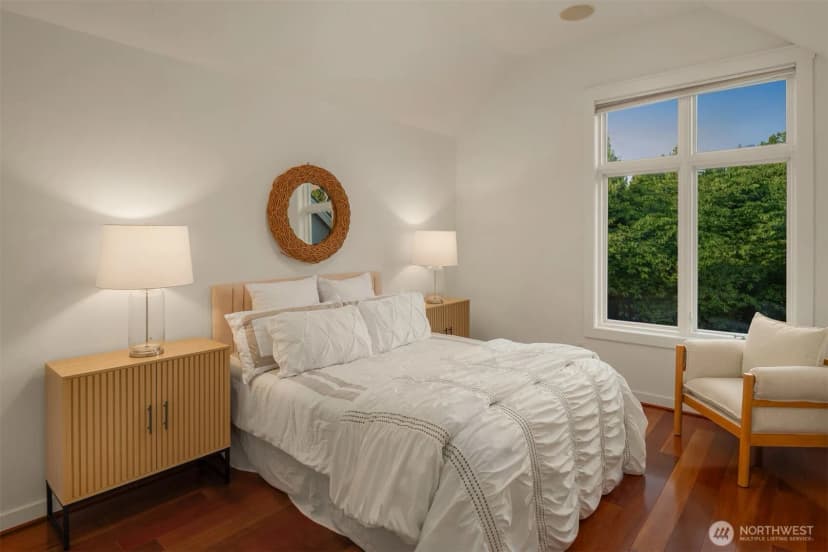 Property photo for 2451 204th Terrace Ne, Sammamish photo 31