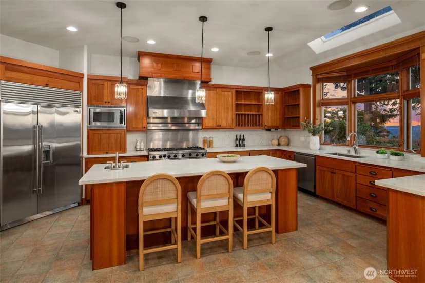 Property photo for 2451 204th Terrace Ne, Sammamish photo 12