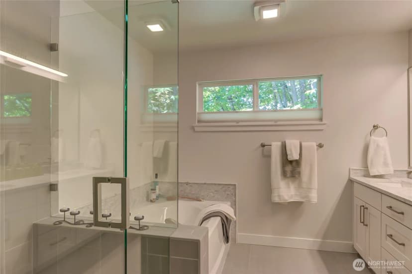 Property photo for 3500 E Lake Sammamish Parkway Se #2-105, Sammamish photo 24