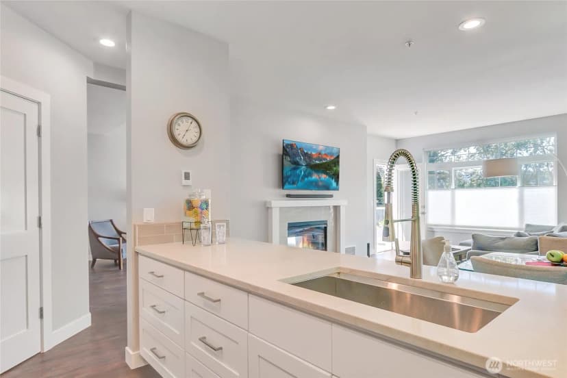 Property photo for 3500 E Lake Sammamish Parkway Se #2-105, Sammamish photo 14
