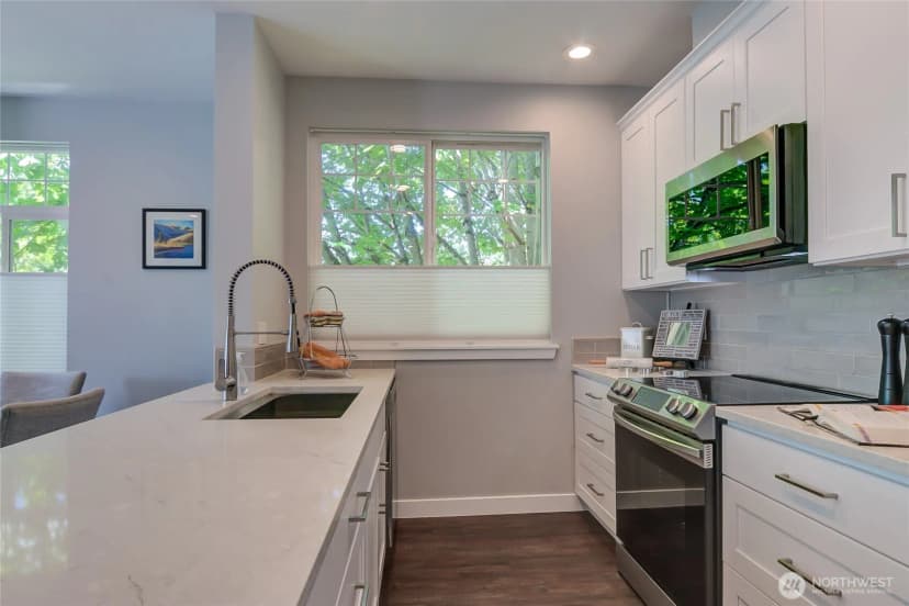 Property photo for 3500 E Lake Sammamish Parkway Se #2-105, Sammamish photo 13