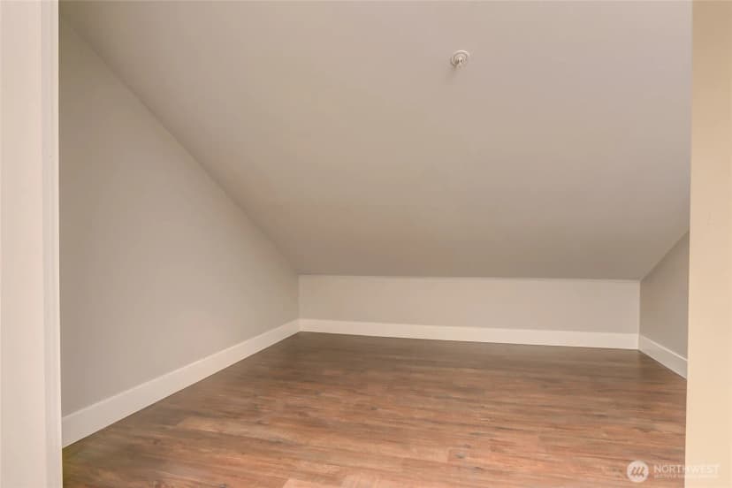 Property photo for 3500 E Lake Sammamish Parkway Se #2-105, Sammamish photo 30