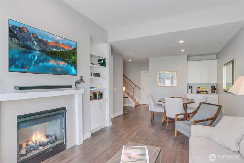 Property photo for 3500 E Lake Sammamish Parkway Se #2-105, Sammamish photo 7