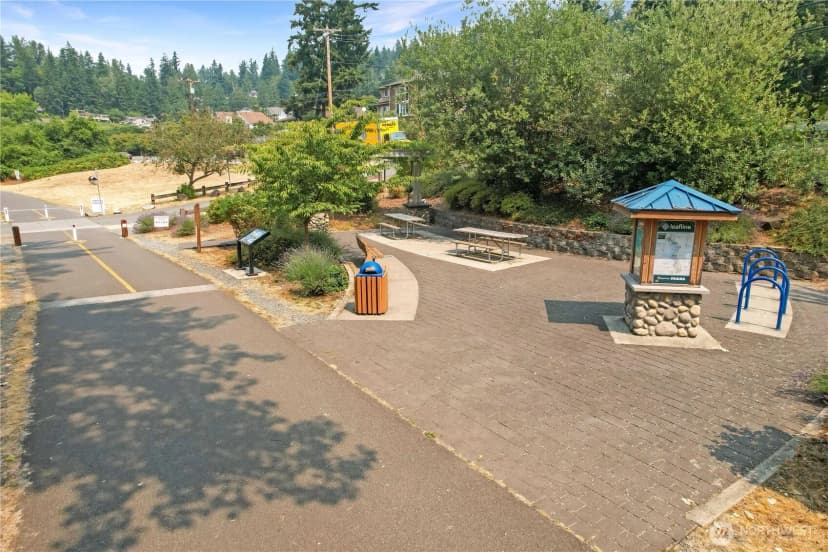 Property photo for 3500 E Lake Sammamish Parkway Se #2-105, Sammamish photo 39