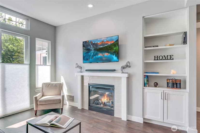 Property photo for 3500 E Lake Sammamish Parkway Se #2-105, Sammamish photo 6