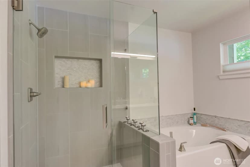 Property photo for 3500 E Lake Sammamish Parkway Se #2-105, Sammamish photo 25