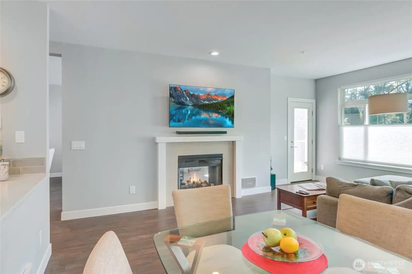 Property photo for 3500 E Lake Sammamish Parkway Se #2-105, Sammamish photo 11