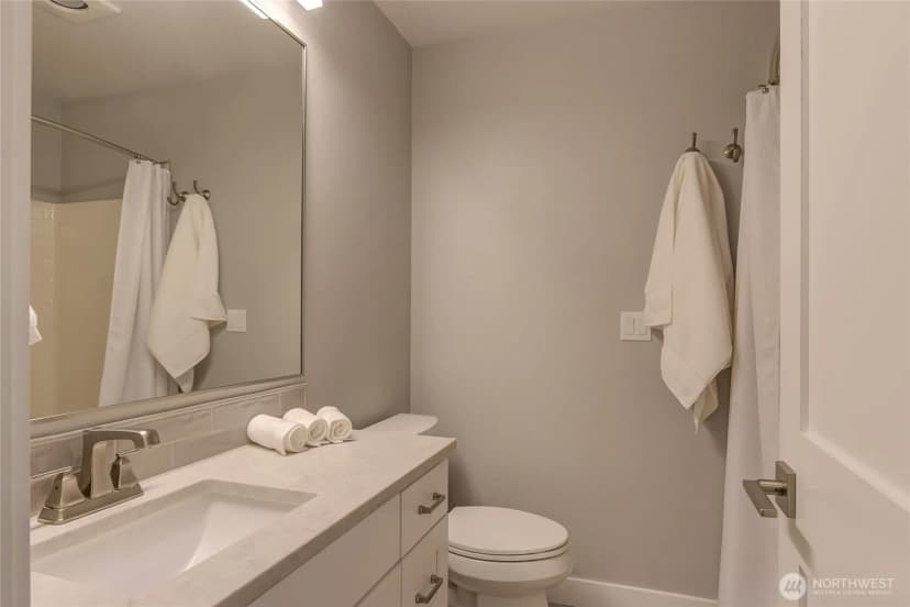 Property photo for 3500 E Lake Sammamish Parkway Se #2-105, Sammamish photo 35