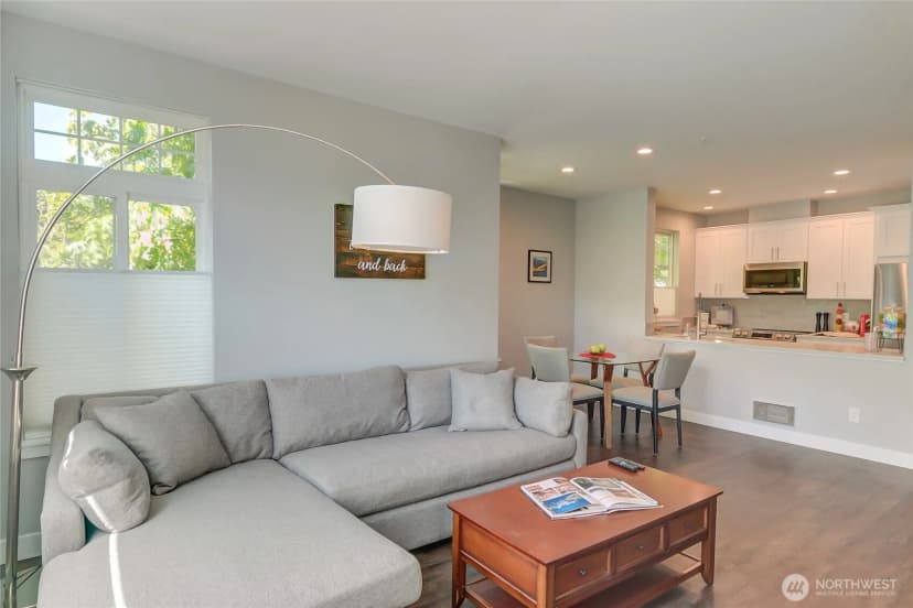 Property photo for 3500 E Lake Sammamish Parkway Se #2-105, Sammamish photo 10