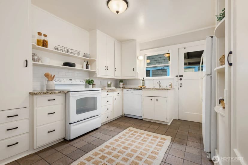 Property photo for 414 N 46th Street, Seattle photo 5