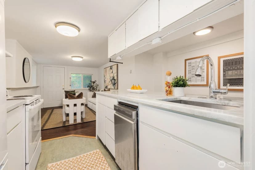 Property photo for 414 N 46th Street, Seattle photo 14