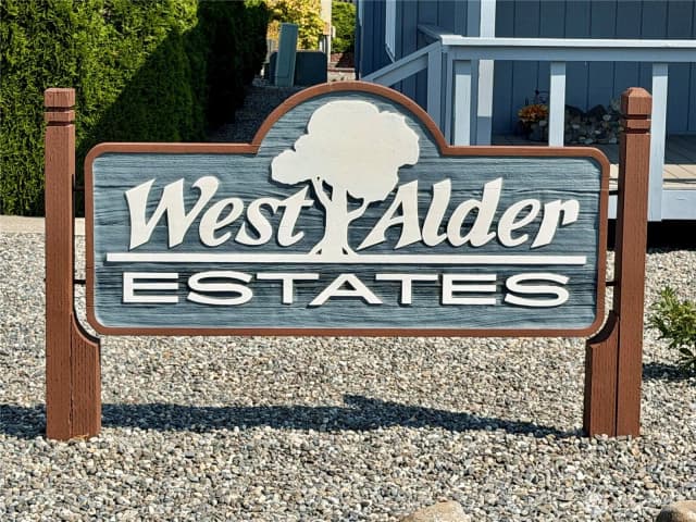 Property photo for 325 N 5th Avenue #3, Sequim photo 2