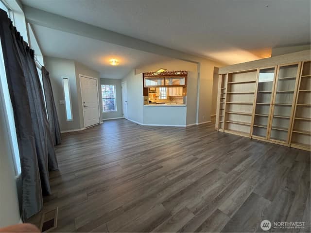 Property photo for 325 N 5th Avenue #3, Sequim photo 5