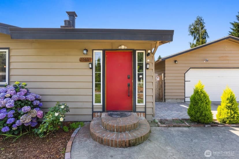 Property photo for 20605 12th Place S, Sea Tac photo 4