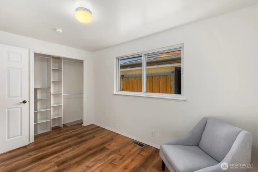 Property photo for 20605 12th Place S, Sea Tac photo 28