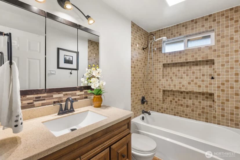 Property photo for 20605 12th Place S, Sea Tac photo 25