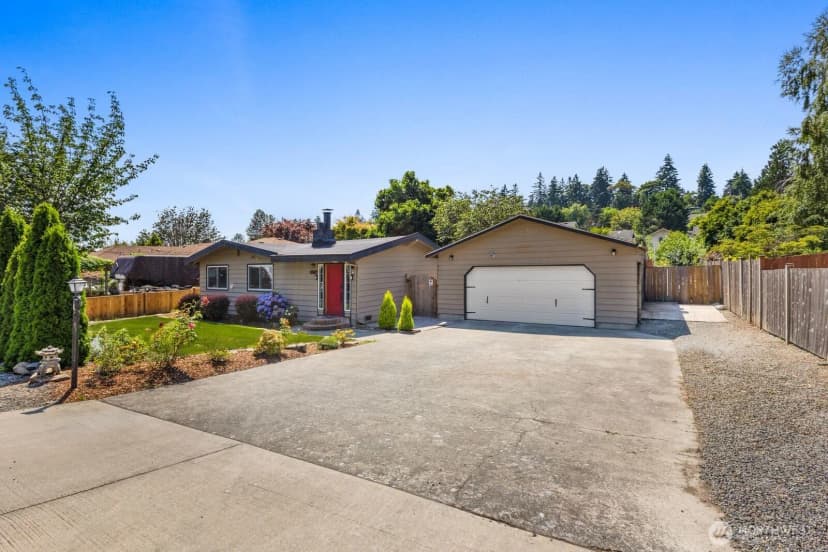 Property photo for 20605 12th Place S, Sea Tac photo 2