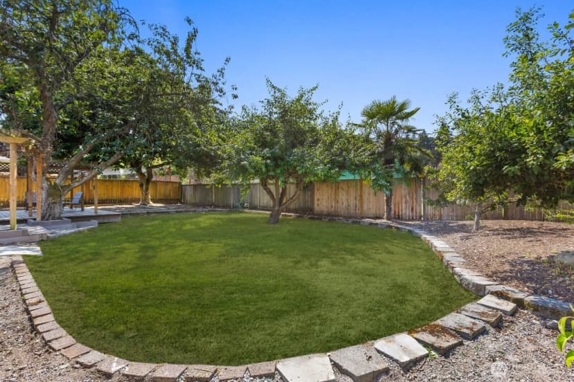 Property photo for 20605 12th Place S, Sea Tac photo 35