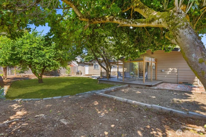 Property photo for 20605 12th Place S, Sea Tac photo 34