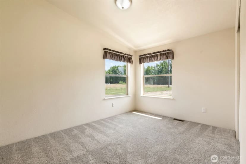 Property photo for 216 Mossyrock Road W, Mossyrock photo 14