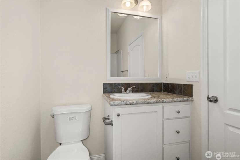Property photo for 216 Mossyrock Road W, Mossyrock photo 18