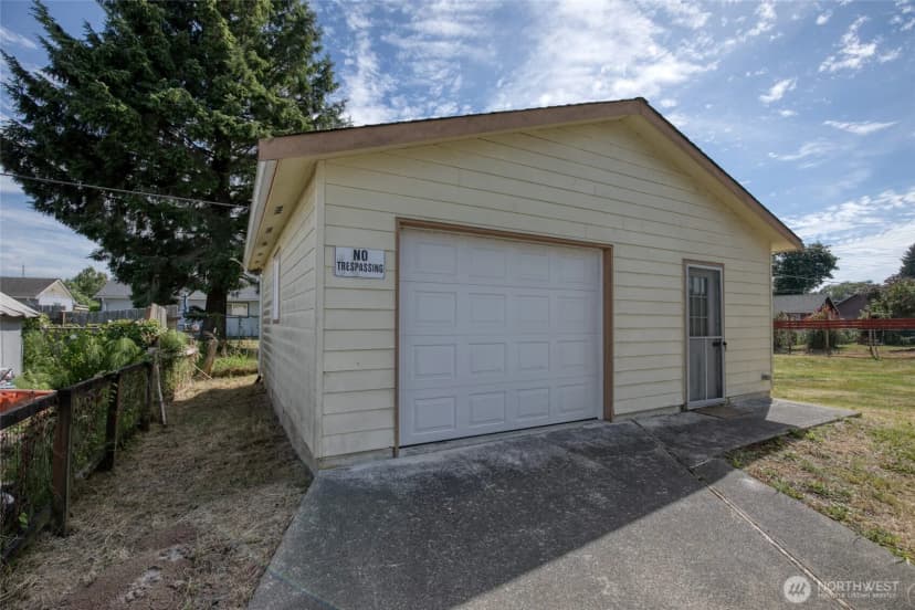Property photo for 1021 W Stockwell Street, Aberdeen photo 17