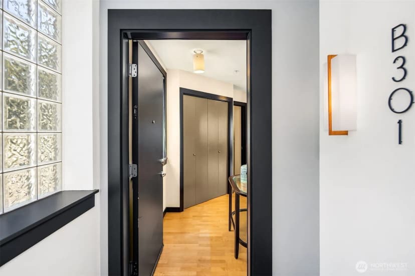 Property photo for 655 Crockett Street #b301, Seattle photo 2
