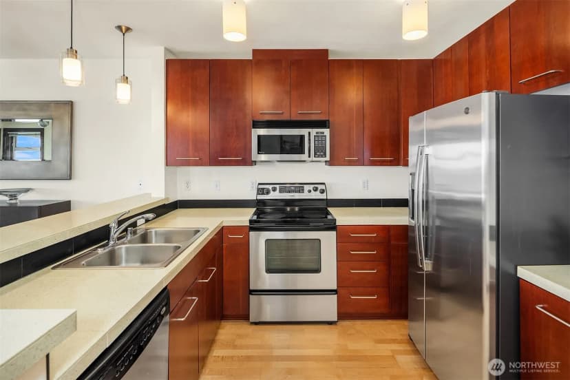 Property photo for 655 Crockett Street #b301, Seattle photo 4