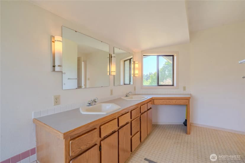 Property photo for 26417 Ne 31st Court, Ridgefield photo 14