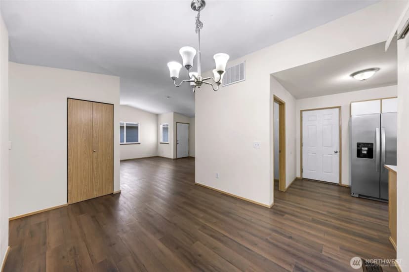 Property photo for 16619 41st Drive Ne #b, Arlington photo 6