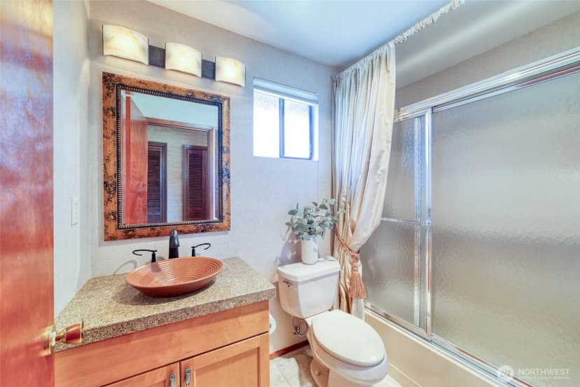 Property photo for 14700 Se 165th Place, Renton photo 14