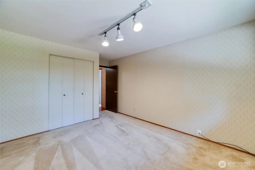 Property photo for 14700 Se 165th Place, Renton photo 13