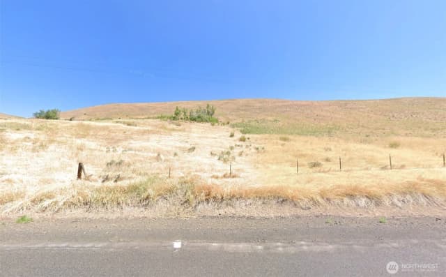 Property photo for 17295 N Wenas Road, Selah