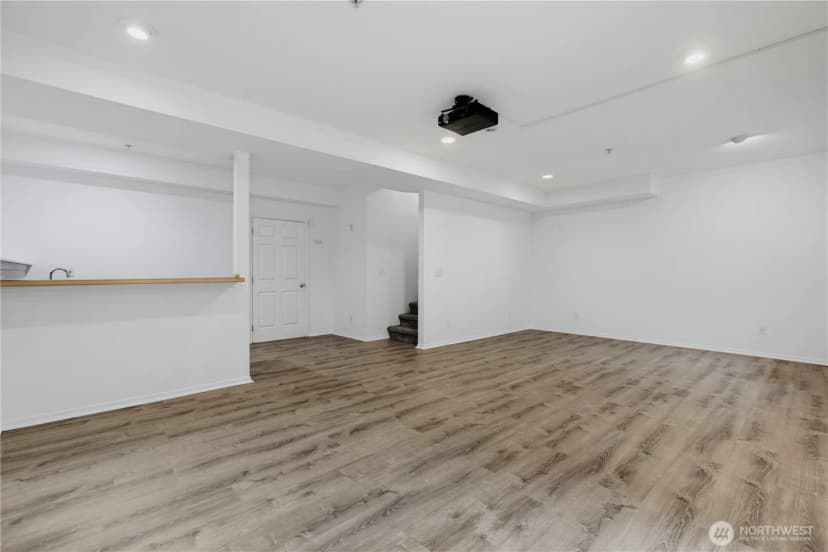Property photo for 9729 26th Avenue Sw #404, Seattle photo 26