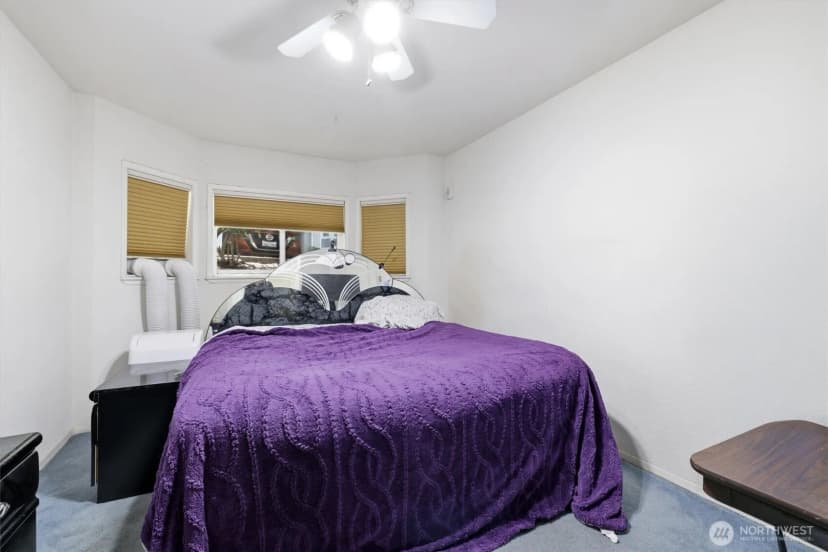 Property photo for 4200 Factoria Boulevard Se, Bellevue photo 9