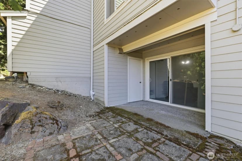 Property photo for 4200 Factoria Boulevard Se, Bellevue photo 15